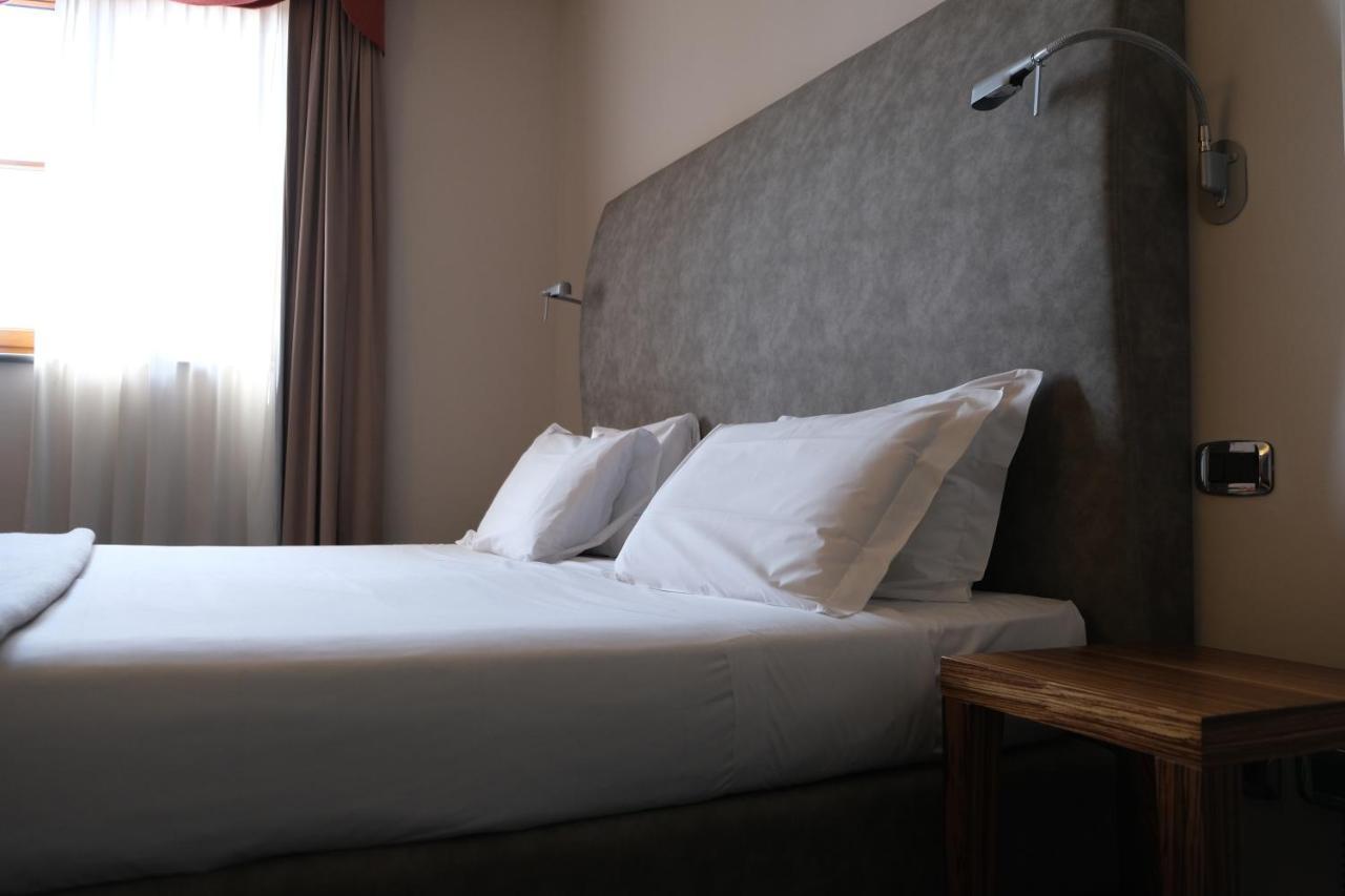 Settecento Hotel Presezzo Esterno foto