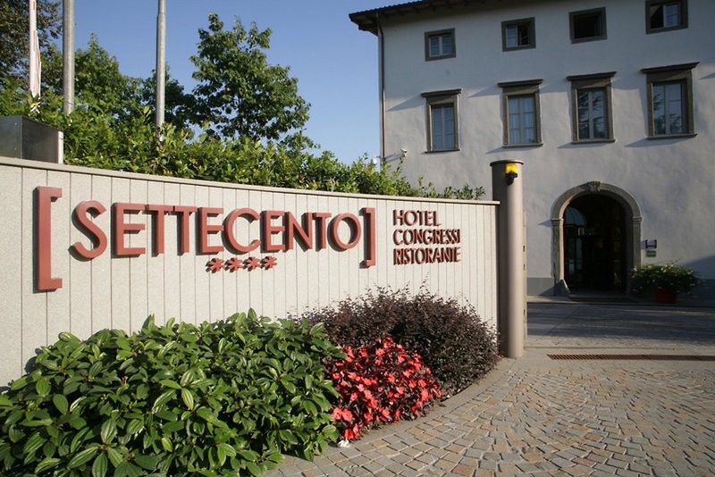 Settecento Hotel Presezzo Esterno foto